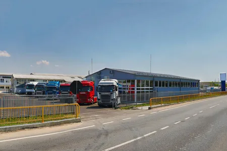 LKW STORE & SERVICES