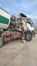 camion malaxeur IVECO 260E27
