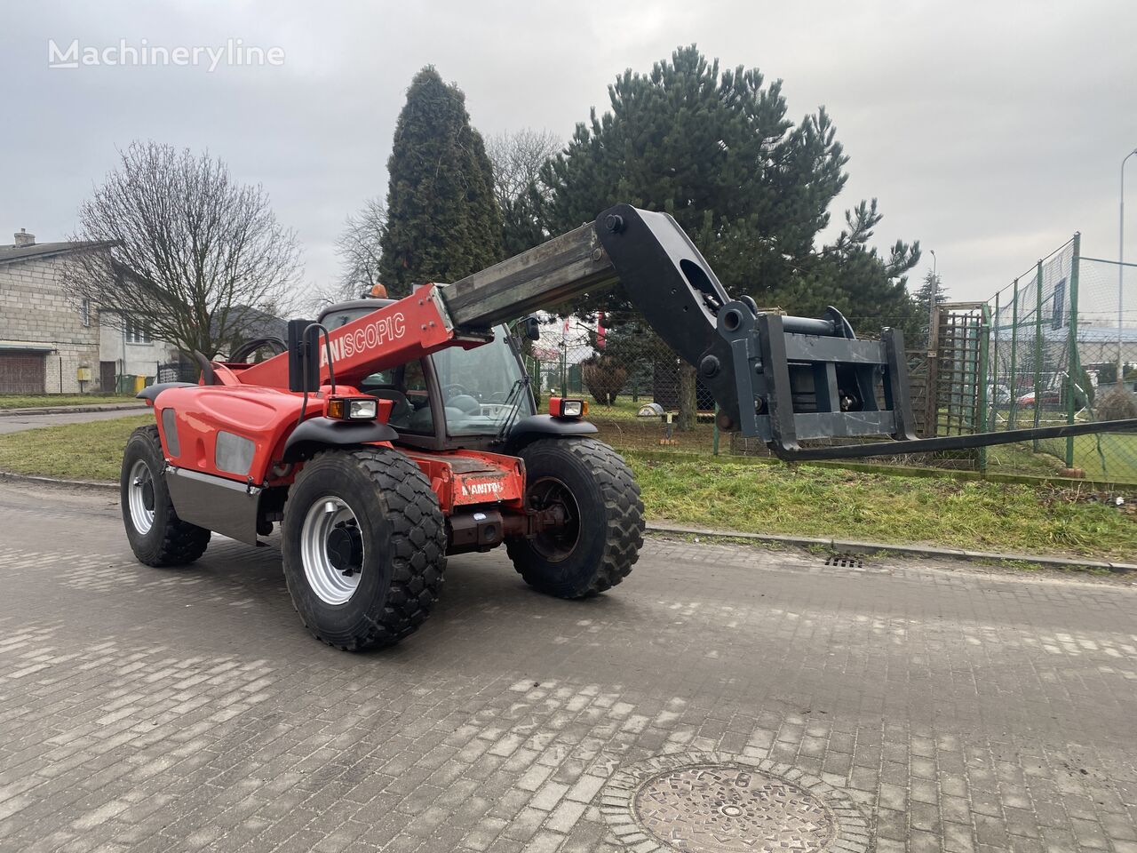 chargeuse sur pneus Manitou MTV 628 SCOPIC