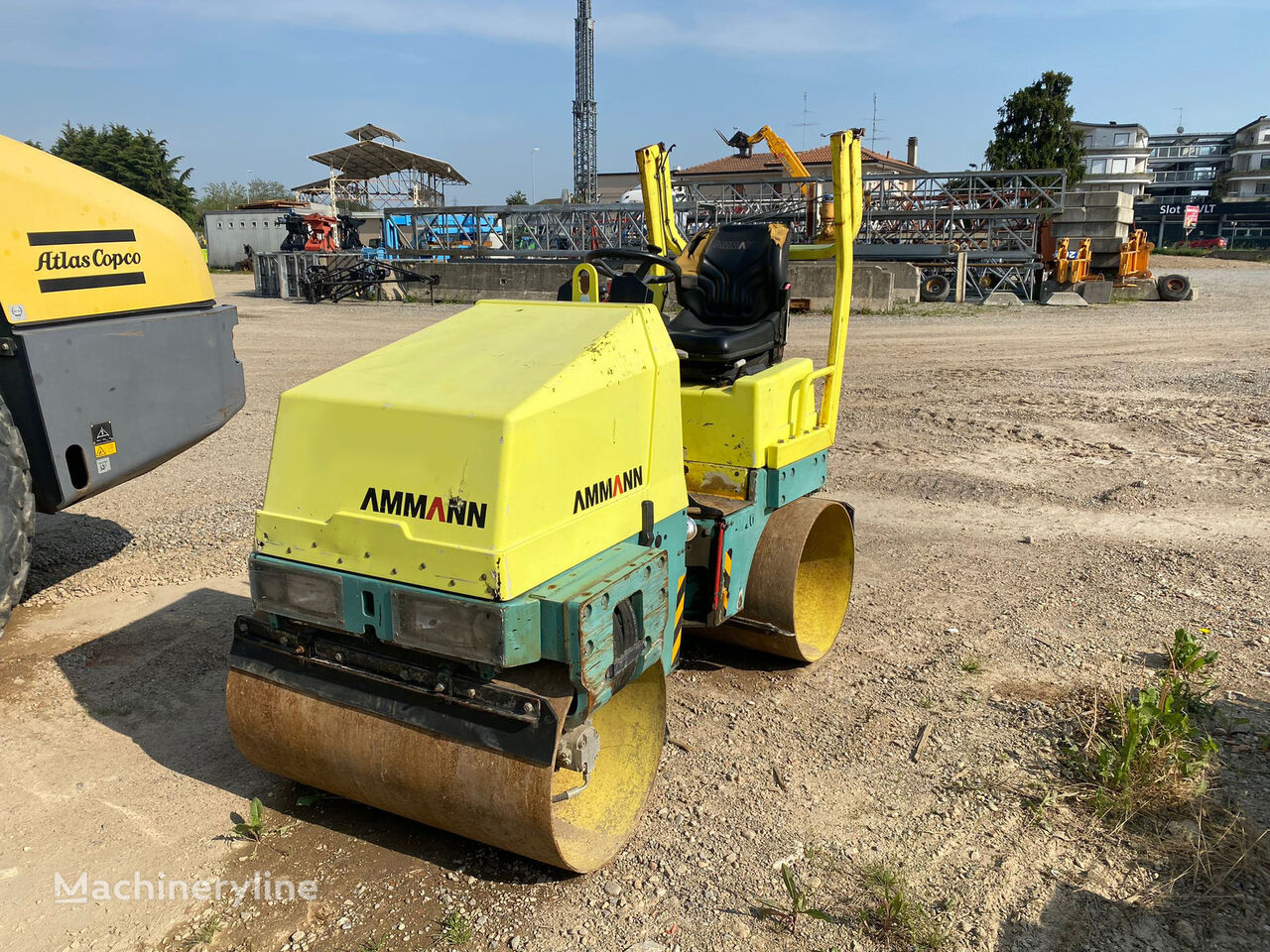 compacteur à main Ammann AV20