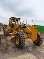 niveleuse CATERPILLAR 140H