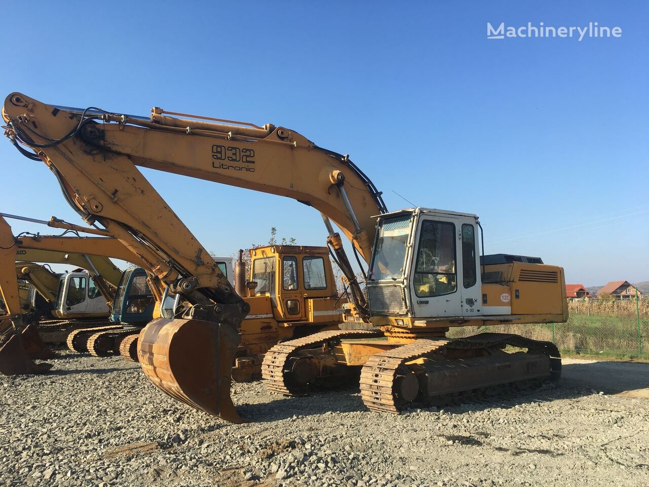 pelle sur chenilles Liebherr 932   ( for parts ) pour pièces détachées