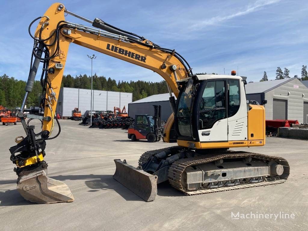 pelle sur chenilles Liebherr R914 Compact