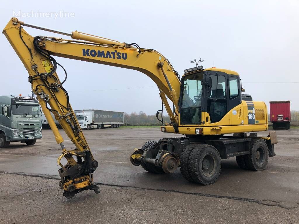 pelle sur pneus Komatsu PW160-7E0