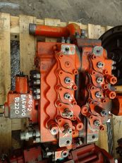 distributeur hydraulique Hydraulic distributor hydraulic injector Hydraulikv pour excavateur Daewoo DL220