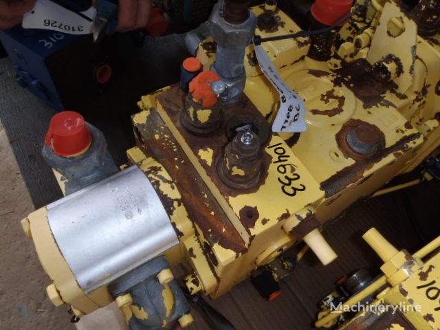 pompe hydraulique BOMAG A4VG710V/30L 5801082 pour compacteur BOMAG BC601RB